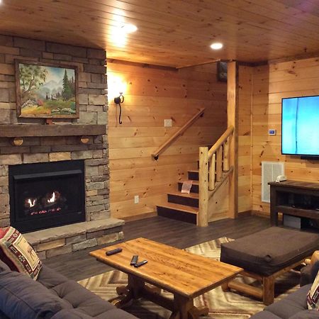 Ridge View Lodge Nature And Mountain View - Hot Tub - Firepit - Yard - Games Gatlinburg Eksteriør bilde