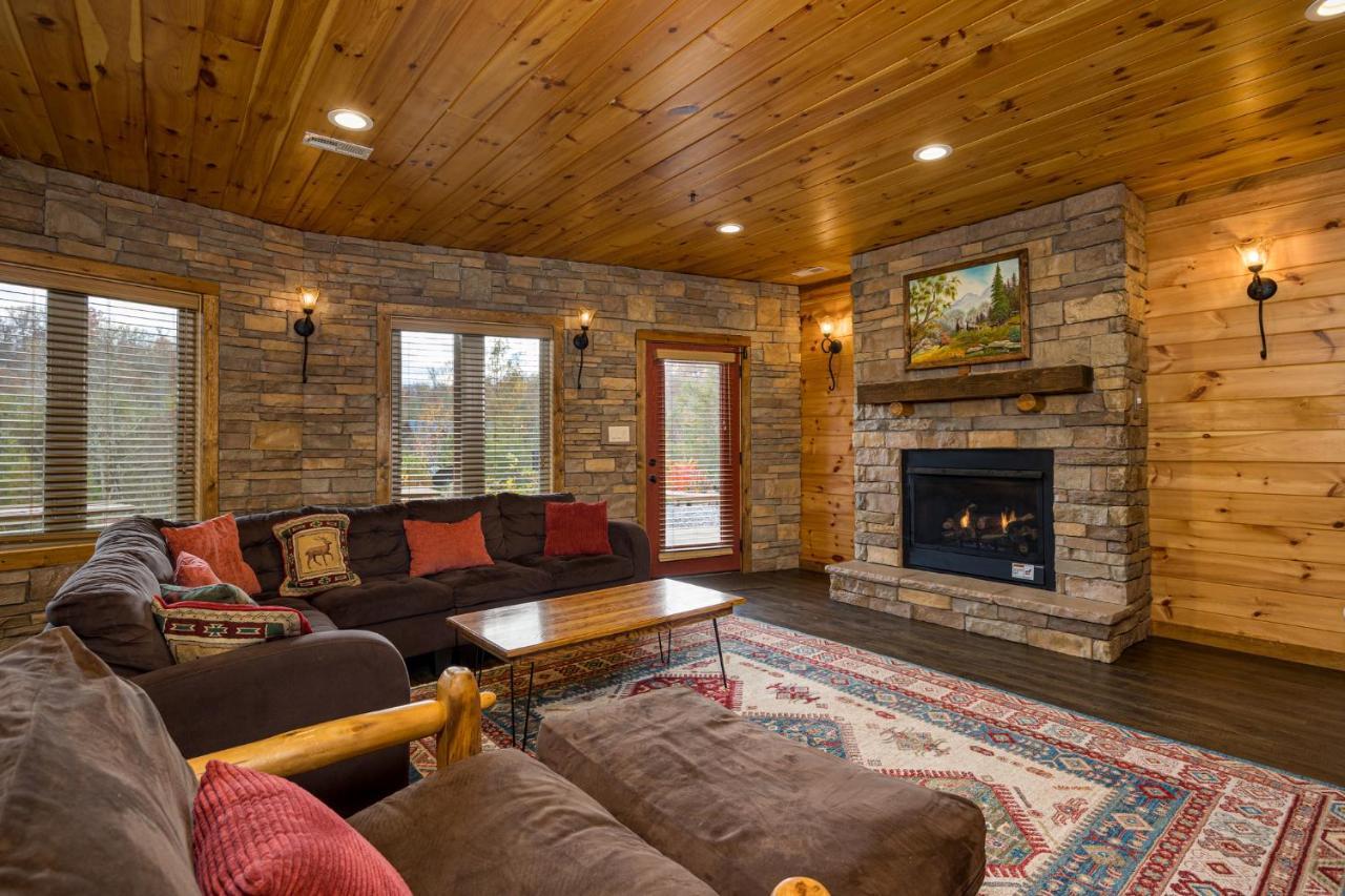 Ridge View Lodge Nature And Mountain View - Hot Tub - Firepit - Yard - Games Gatlinburg Eksteriør bilde
