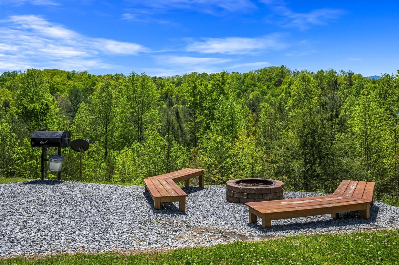 Ridge View Lodge Nature And Mountain View - Hot Tub - Firepit - Yard - Games Gatlinburg Eksteriør bilde